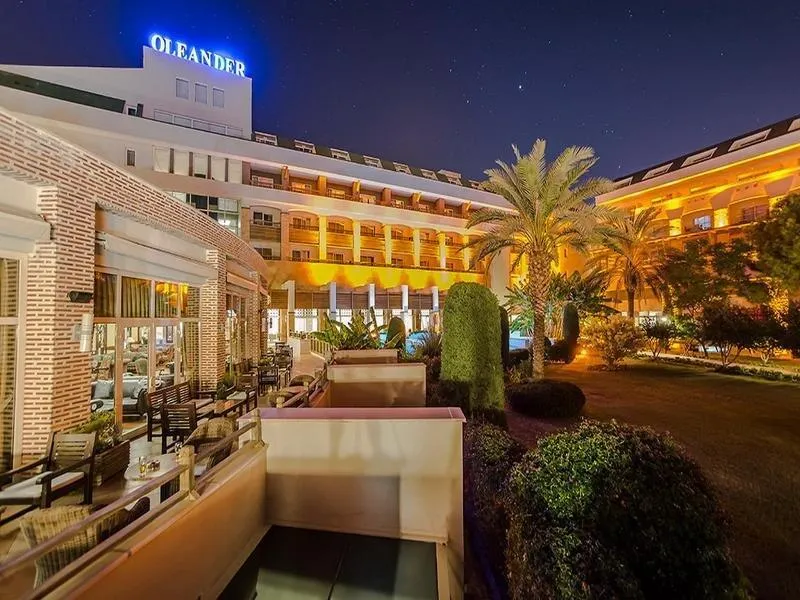 OLEANDER BEACH RESORT SİDE
